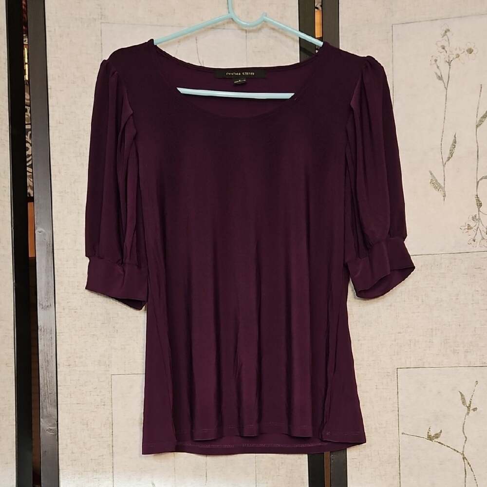 Cynthia Steffe Purple Blouse with Scoop Neck Short Sleeves and Pleated Style